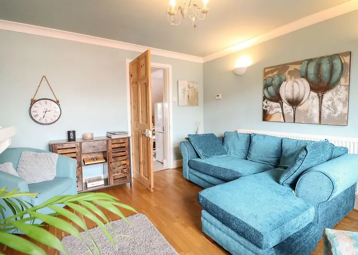 Derby Dream House - Cozy Retreat For Your Getaway